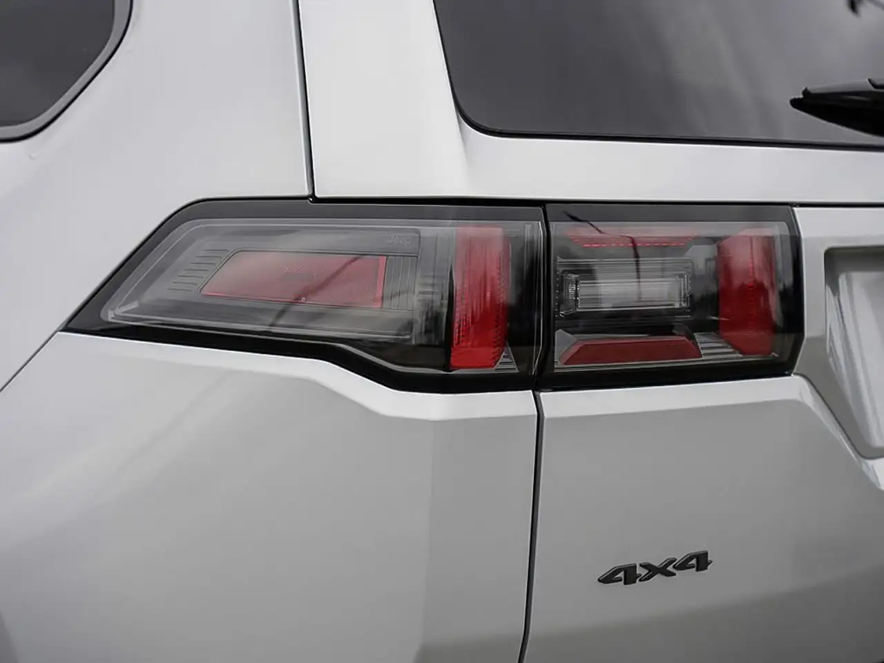 Jeep Cherokee снимка Jeep Cherokee