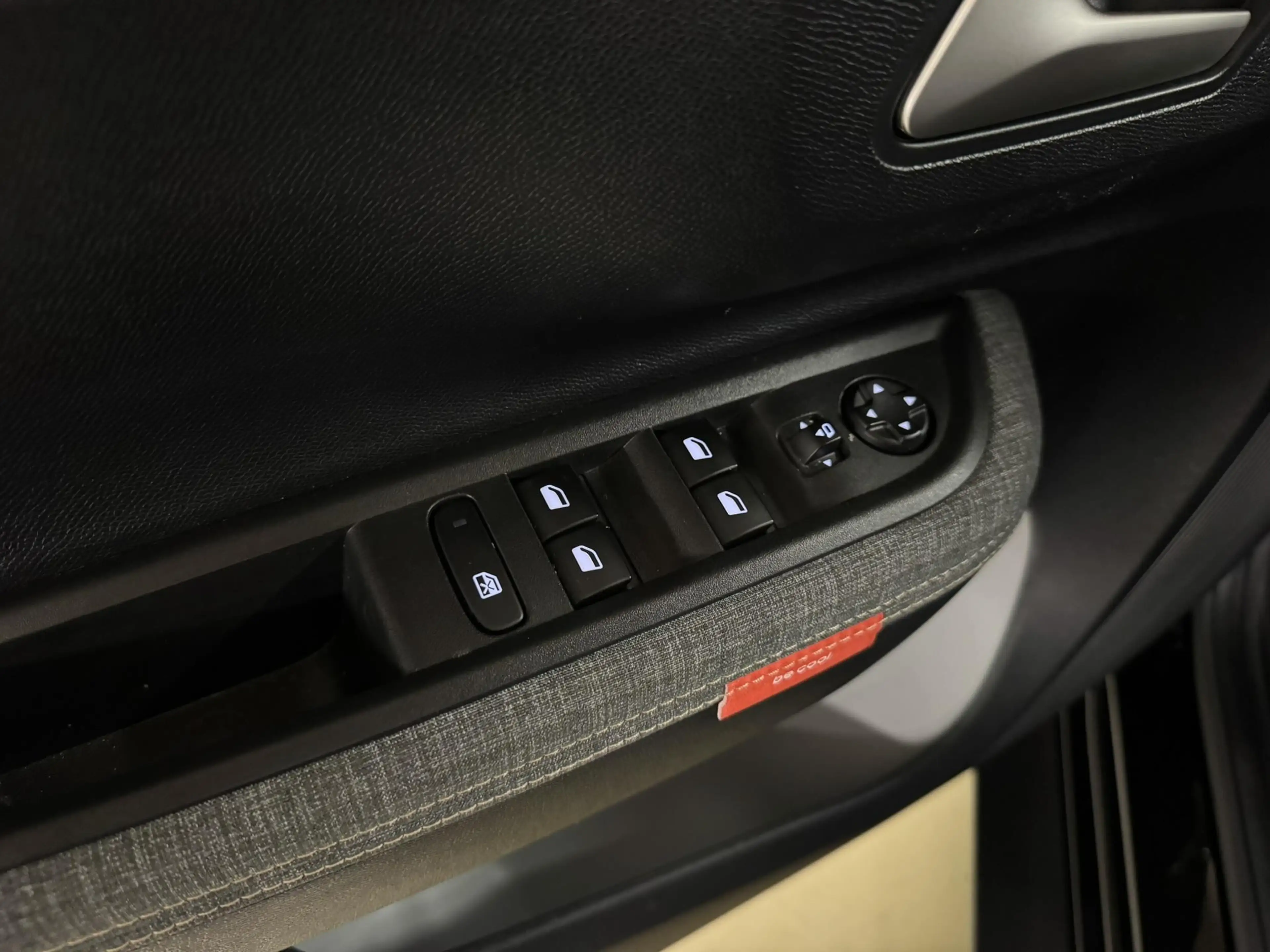Citroen C3 Aircross 1.2 Hybrid 145pk Plus — photo 19