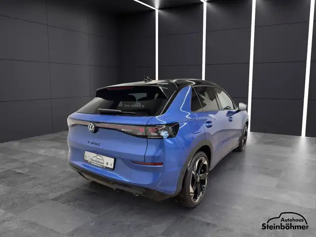 Volkswagen T-Roc view 7
