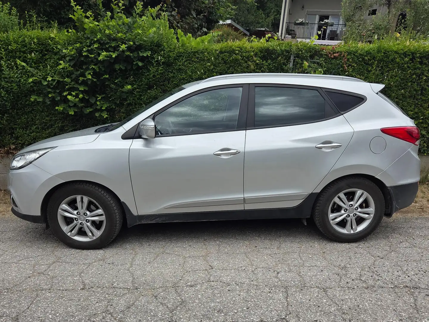 Hyundai iX35 iX35 2,0 CRDi Premium 4WD Premium Silber - 2