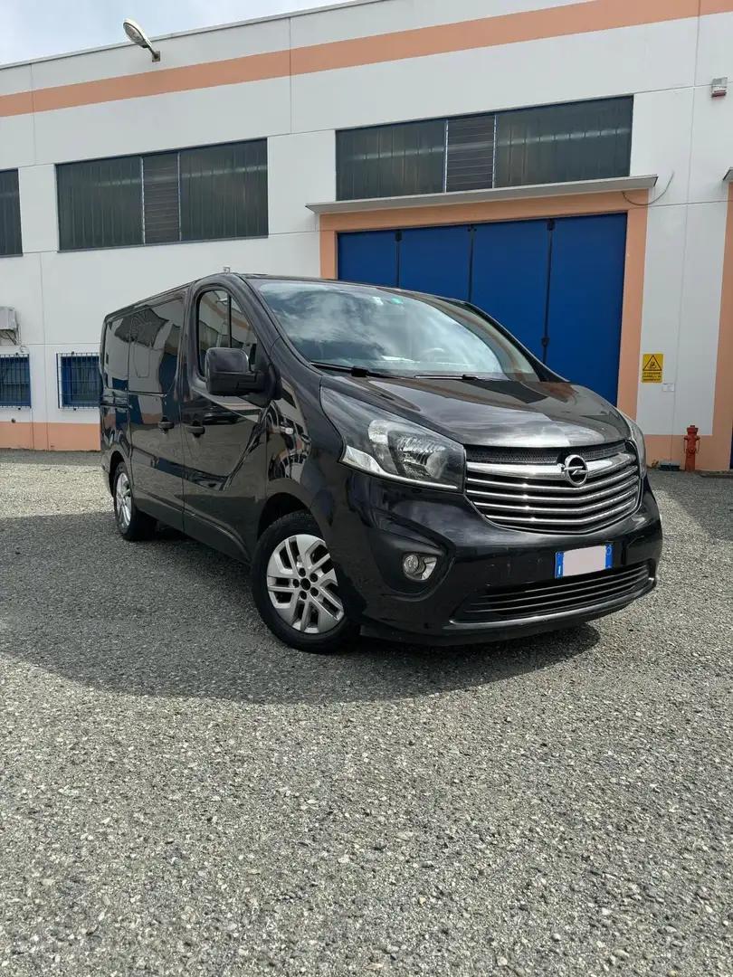 Opel Vivaro - 1