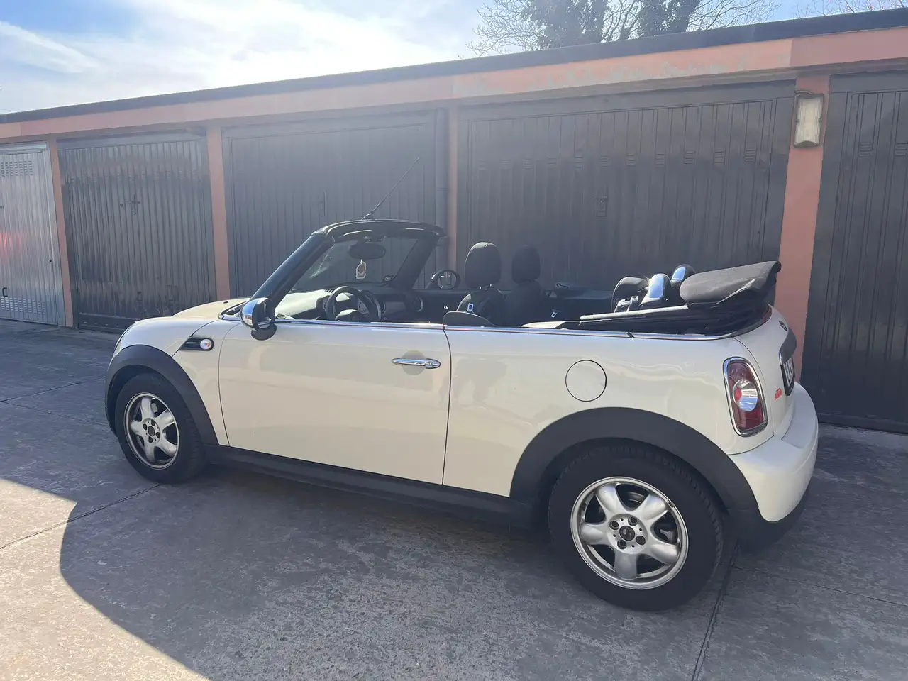 MINI One Cabrio