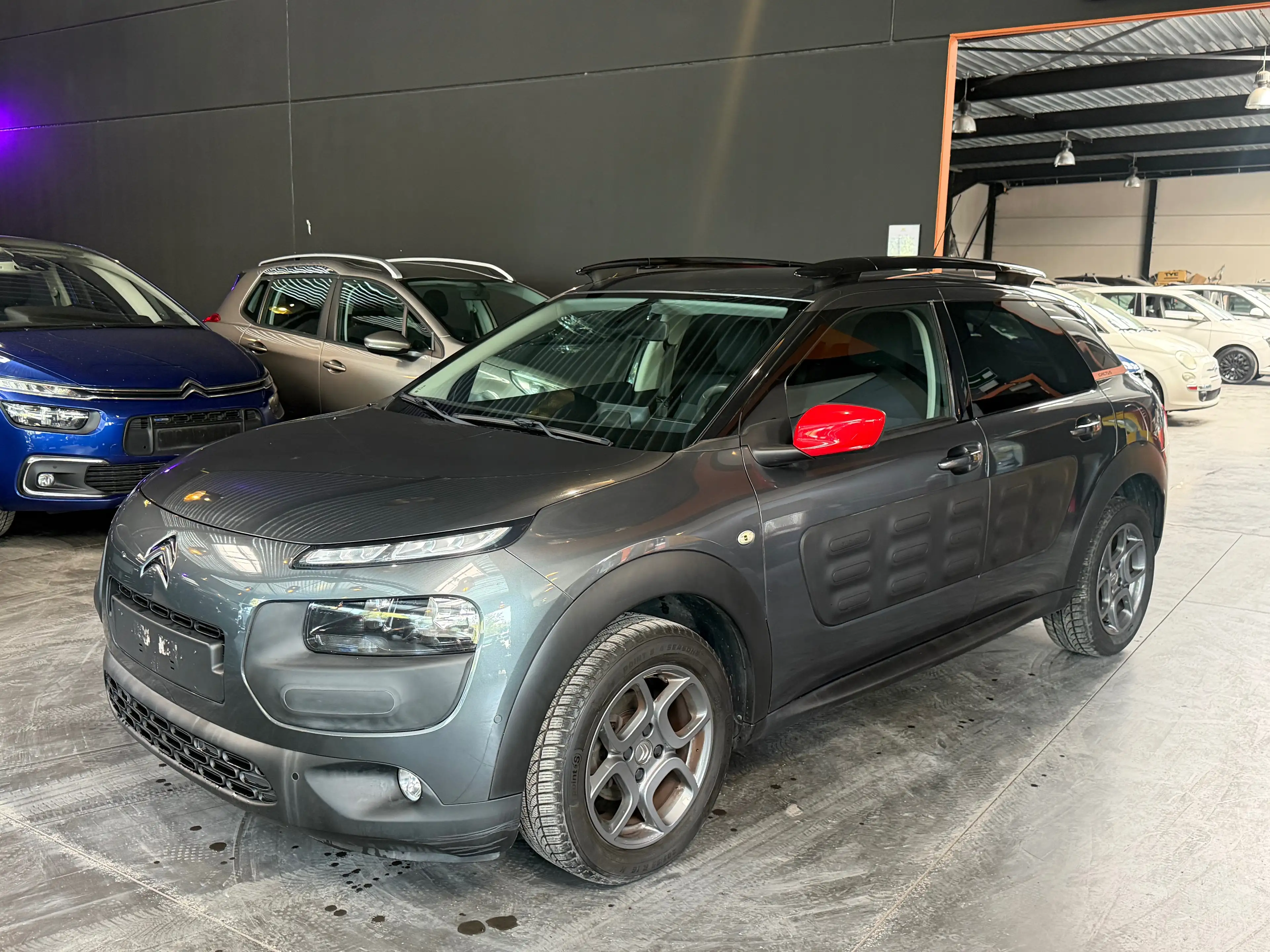 Citroen C4 Cactus C4 Cactus 1.2  Feel Edition Classy/12 mois de garantie/automatique — photo 3