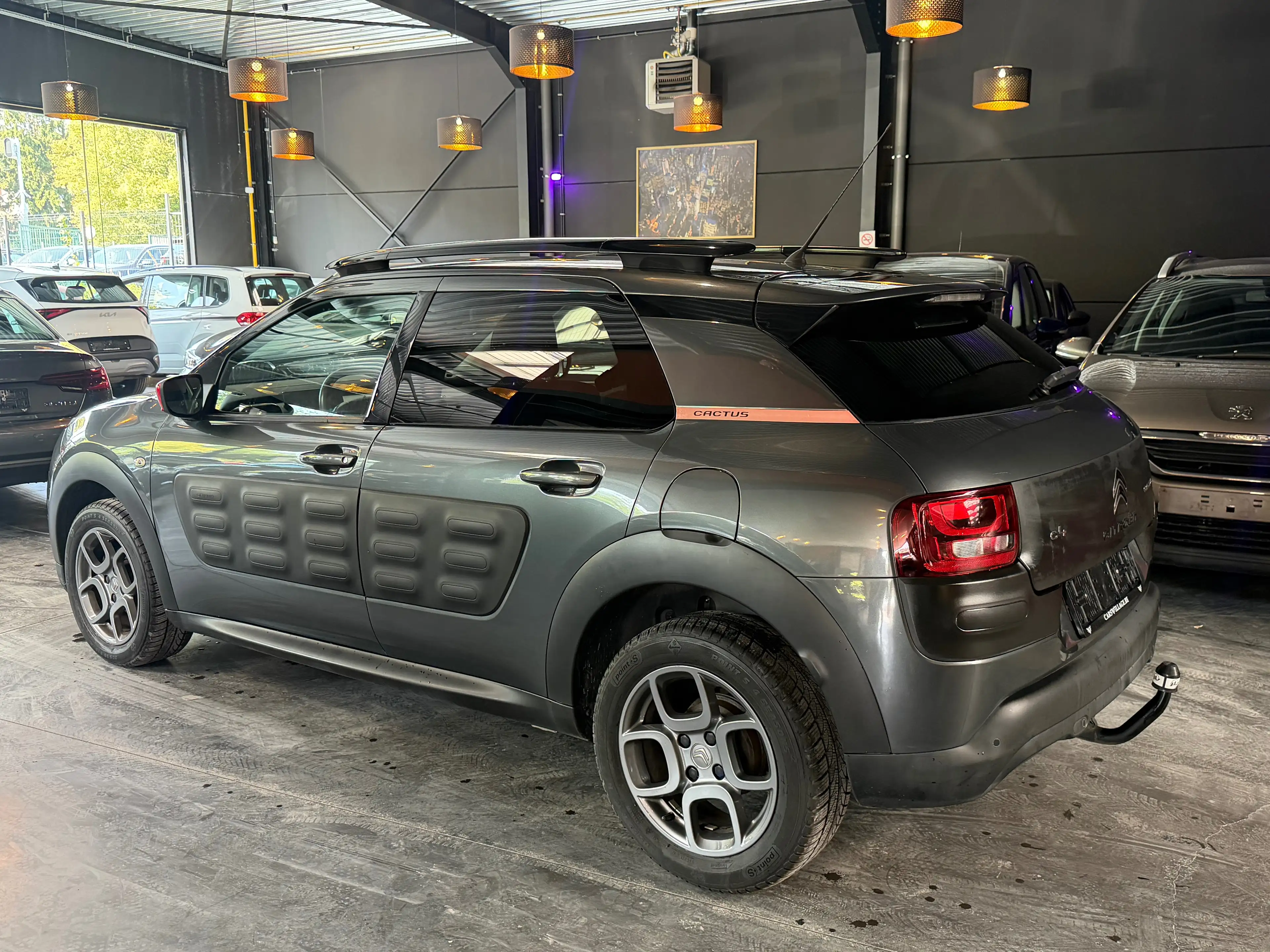 Citroen C4 Cactus C4 Cactus 1.2  Feel Edition Classy/12 mois de garantie/automatique — photo 4