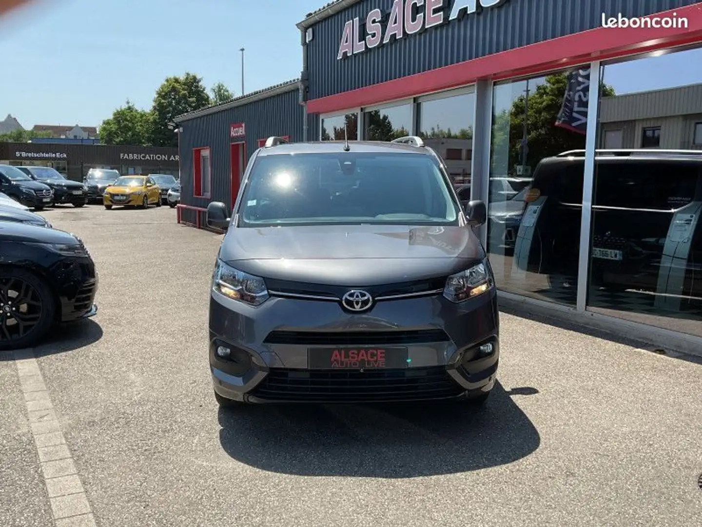 Toyota Proace CITY Verso LONG 1.5 130 D-4D DYNAMIC Gris - 2