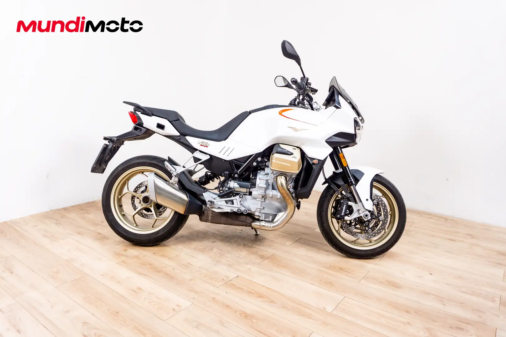 Moto Guzzi V 100 - 1