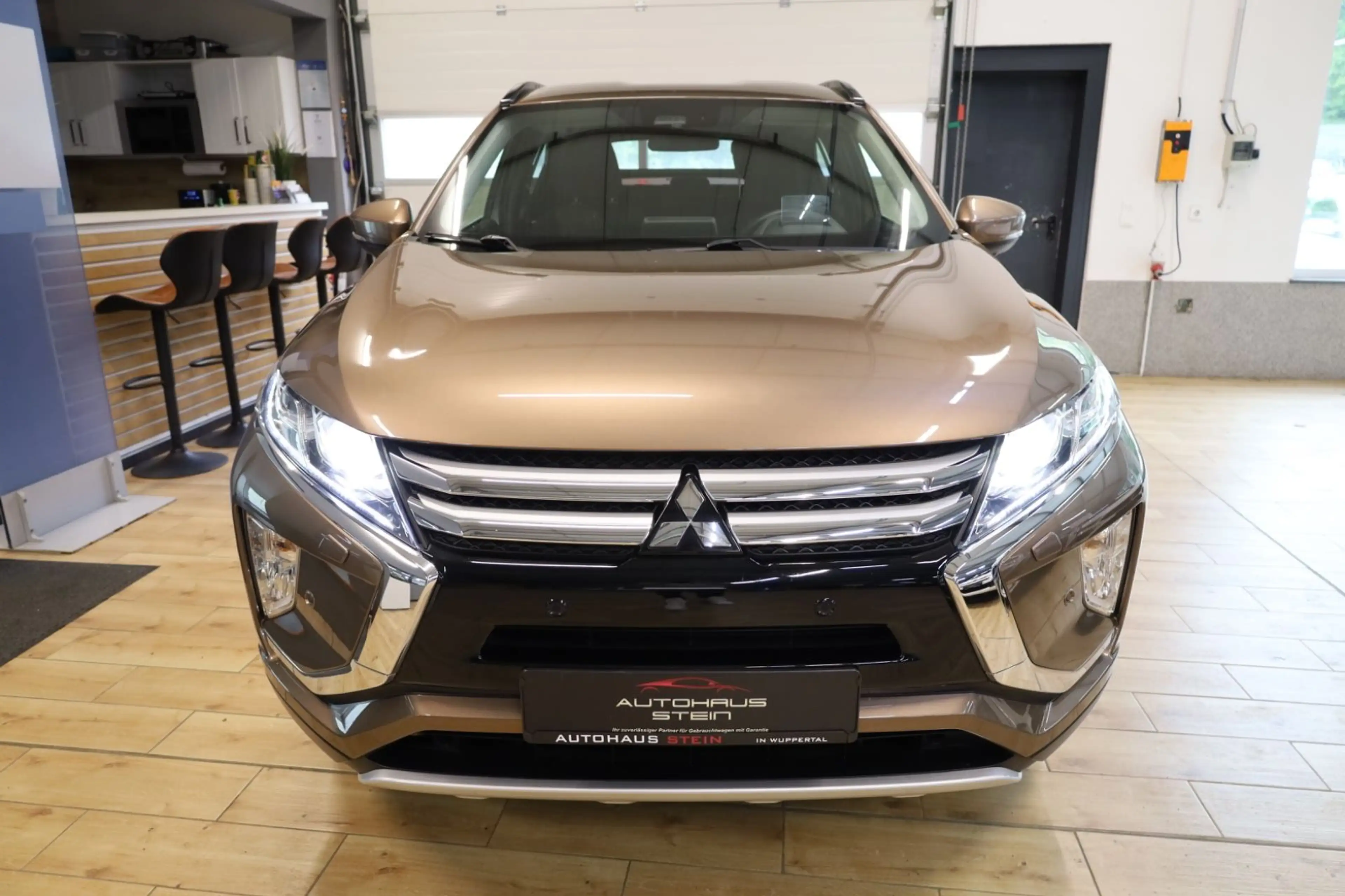 Mitsubishi Eclipse Cross Intro Edition 2WD/Head-Up /AHK/Kam — photo 2