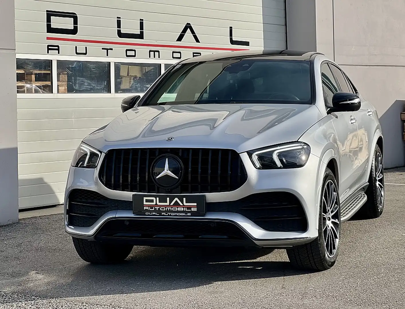 Mercedes-Benz GLE 350 d Coupé 4MATIC Aut./AMG 63 LOOK/ACTIVE SOUND/PA... Silber - 1