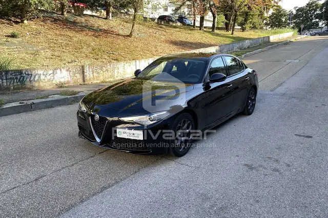Alfa Romeo Giulia Giulia 2.2 Turbodiesel 136 CV AT8