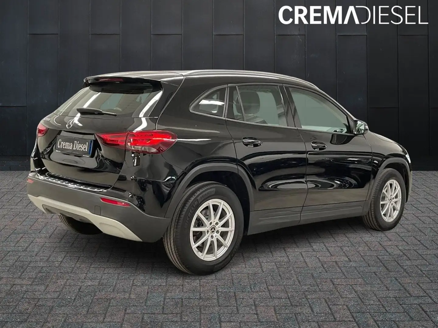 Mercedes-Benz GLA 200 GLA 200 d Business auto Zwart - 2