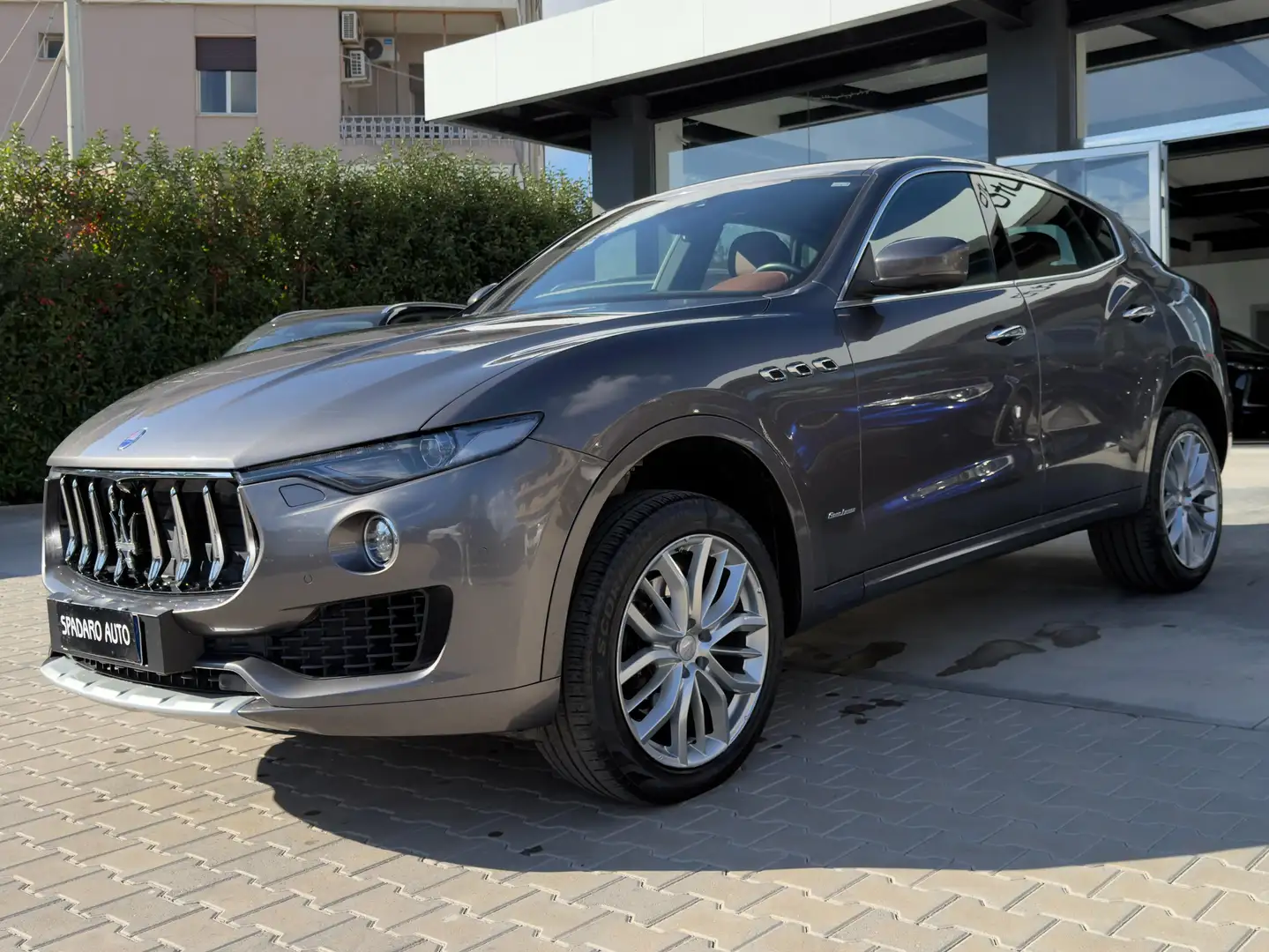 Maserati Levante Levante 3.0 V6 250 CV Gris - 2