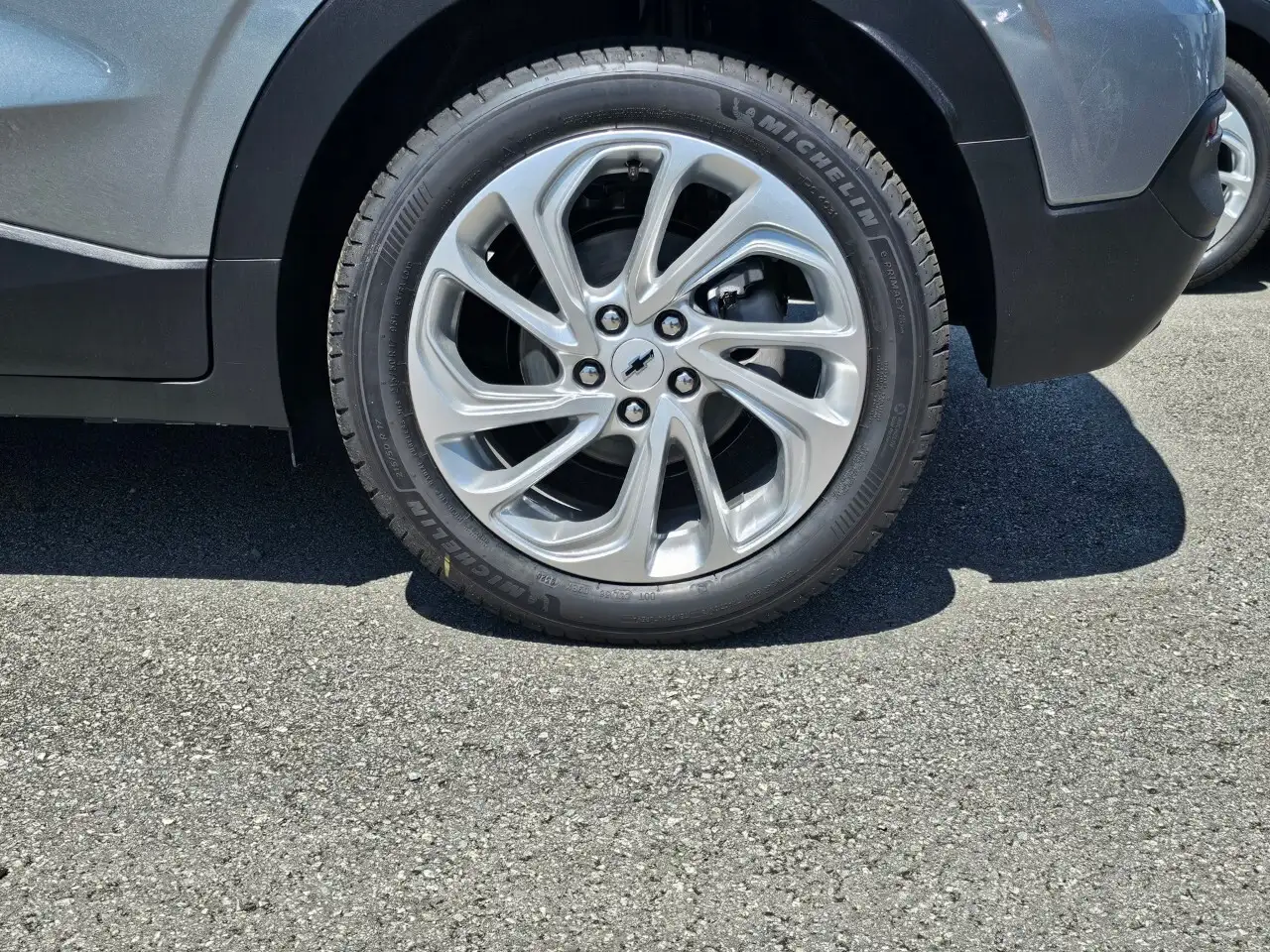 Chevrolet Bolt снимка Chevrolet Bolt