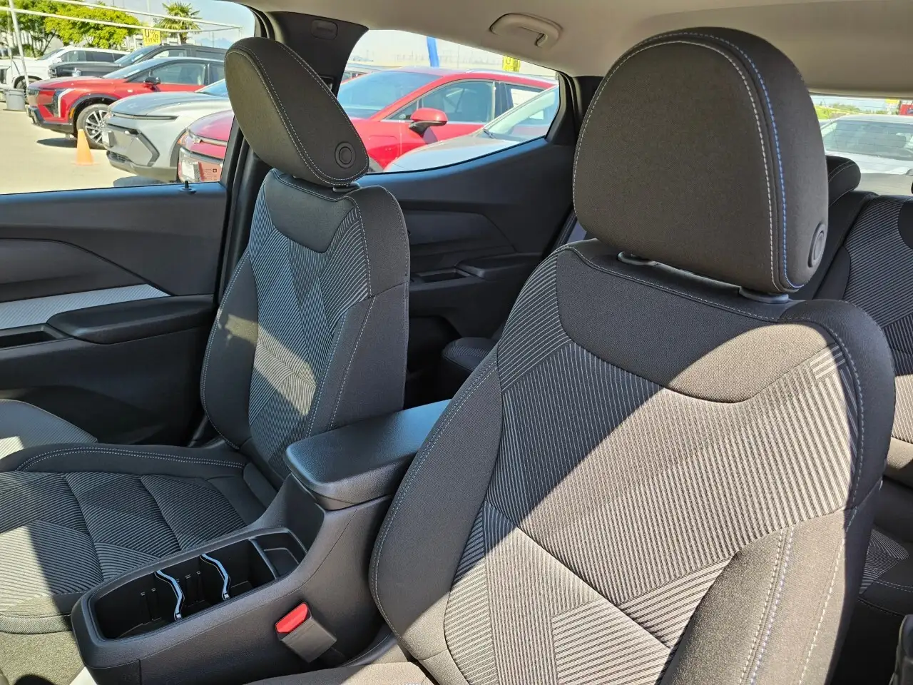 Chevrolet Bolt снимка Chevrolet Bolt
