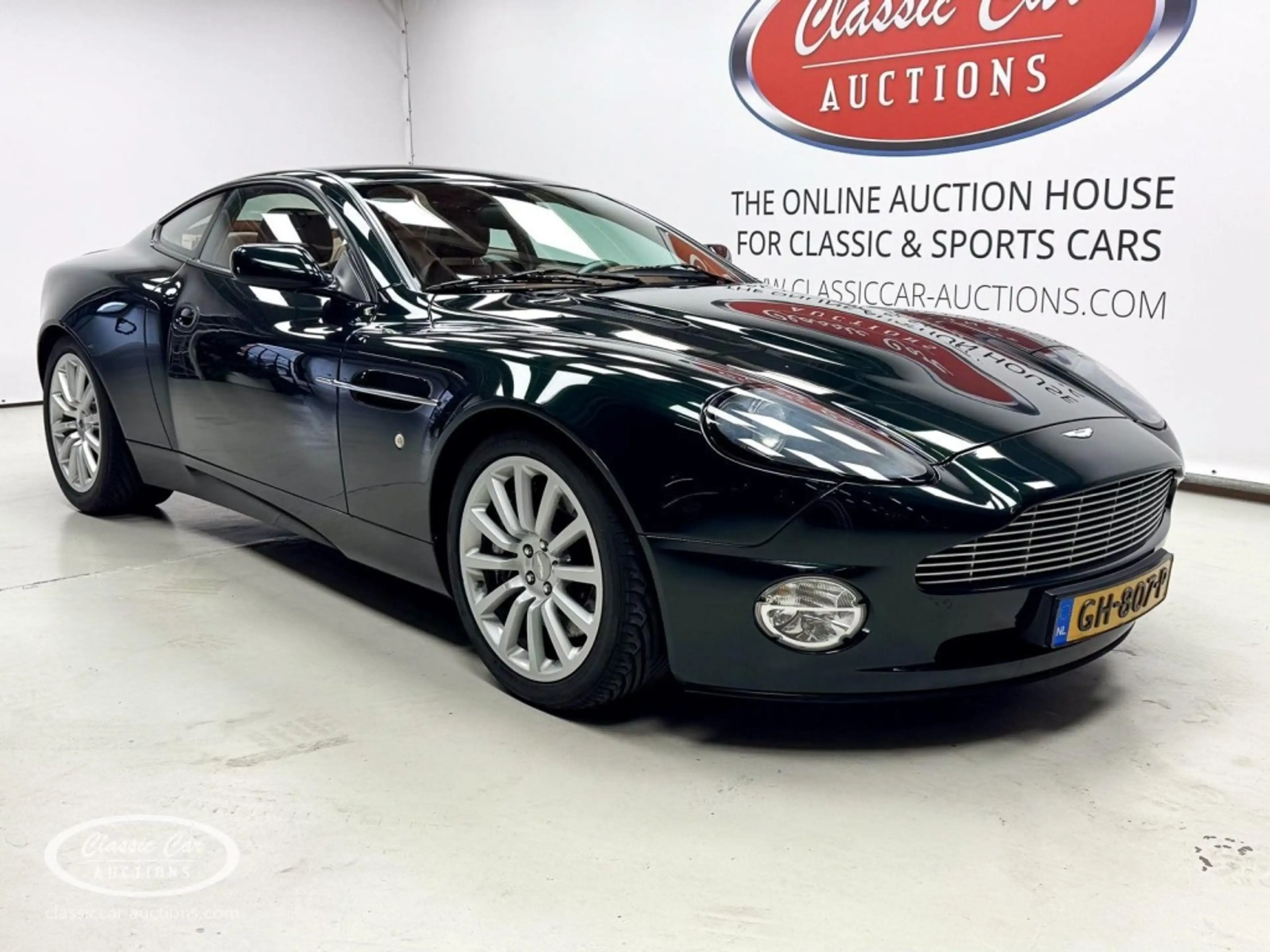 Aston Martin Vanquish V12  5.9 - ONLINE AUCTION