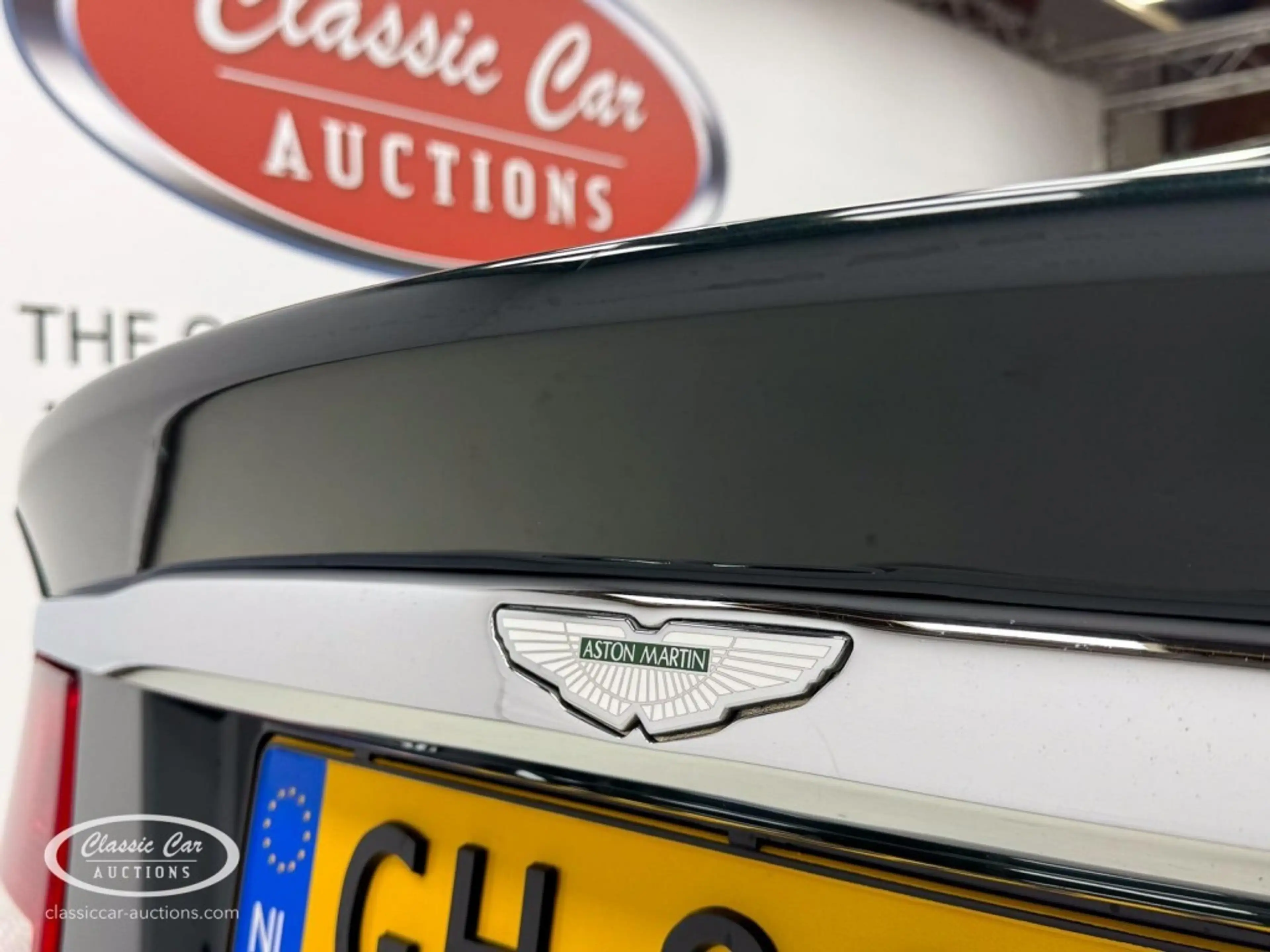 Aston Martin Vanquish V12  5.9 - ONLINE AUCTION — photo 15