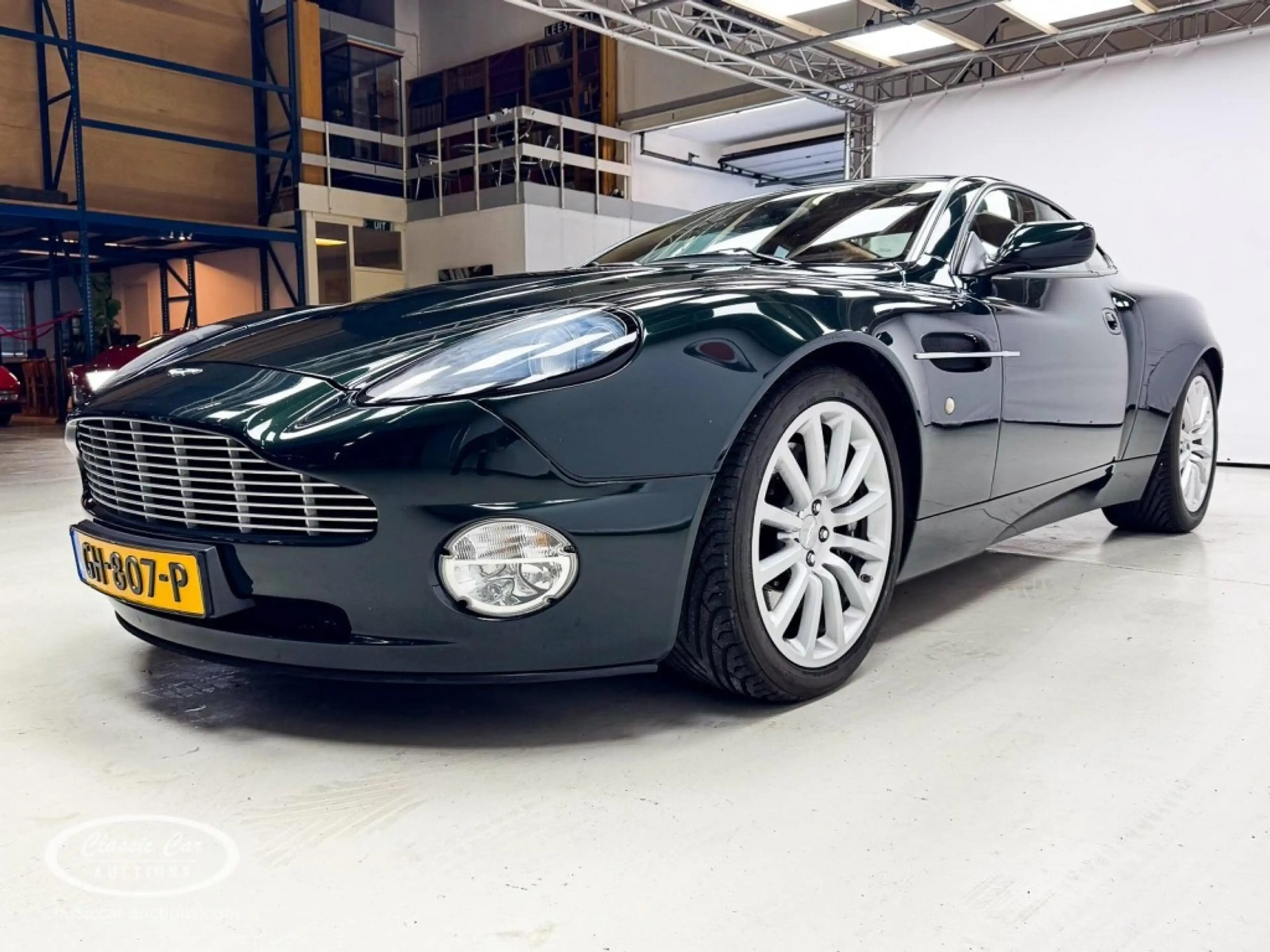 Aston Martin Vanquish V12  5.9 - ONLINE AUCTION — photo 3