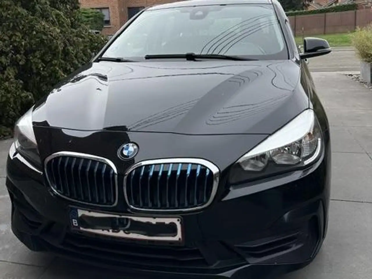 BMW 225