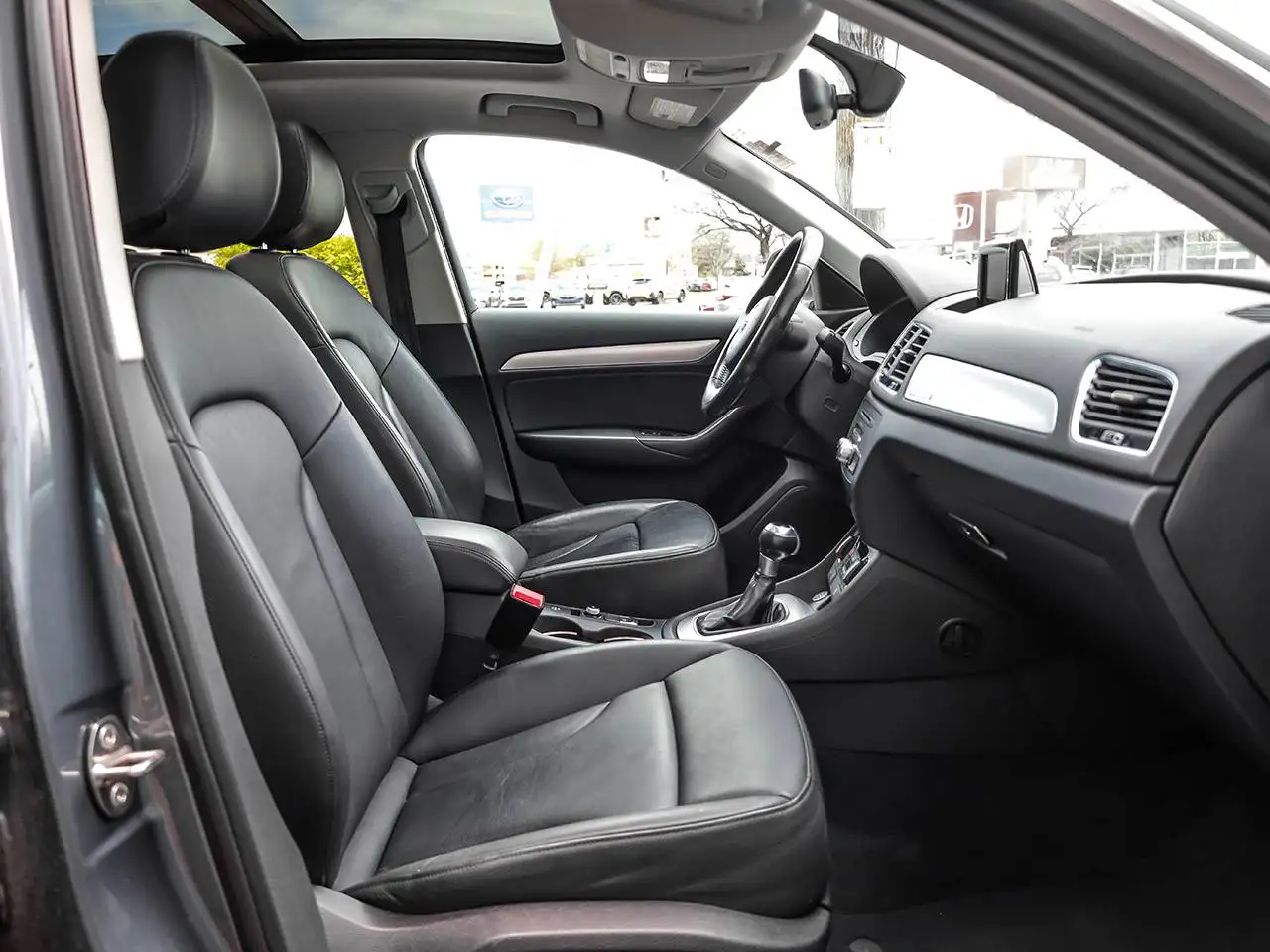 Audi Q3 снимка Audi Q3