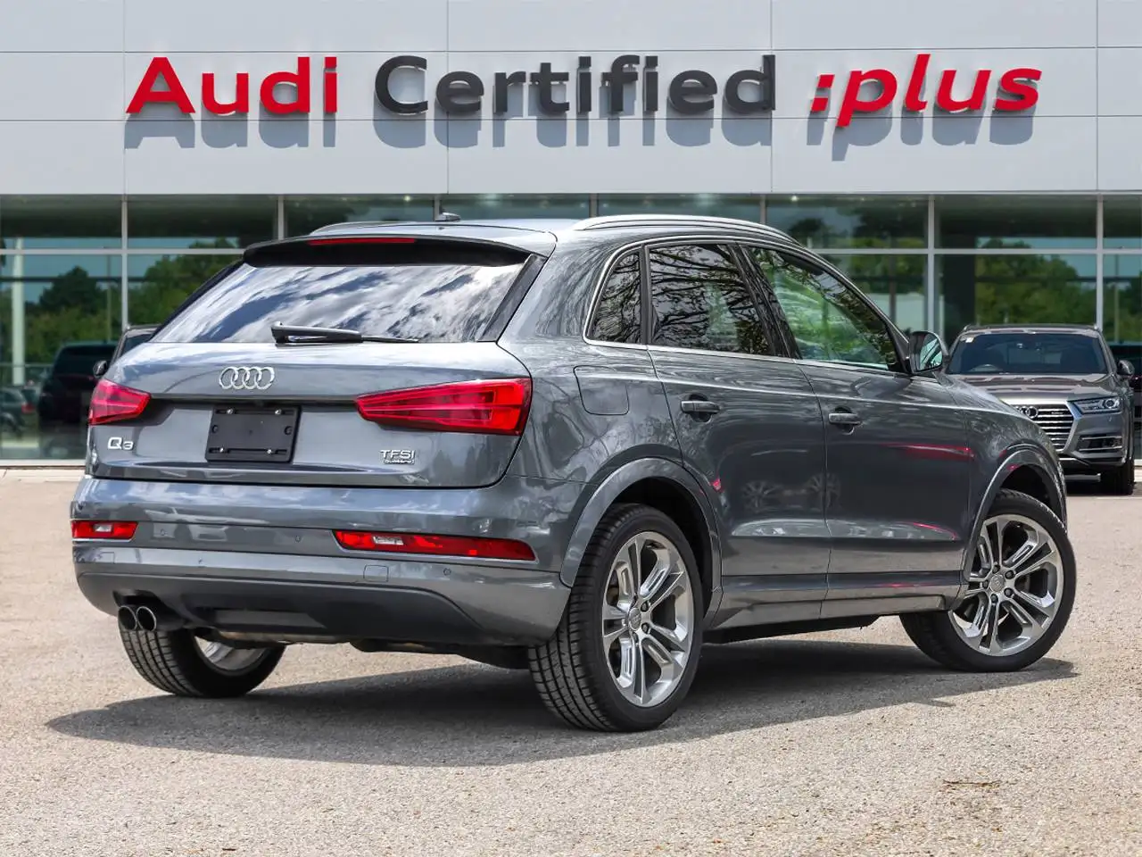 Audi Q3 снимка Audi Q3