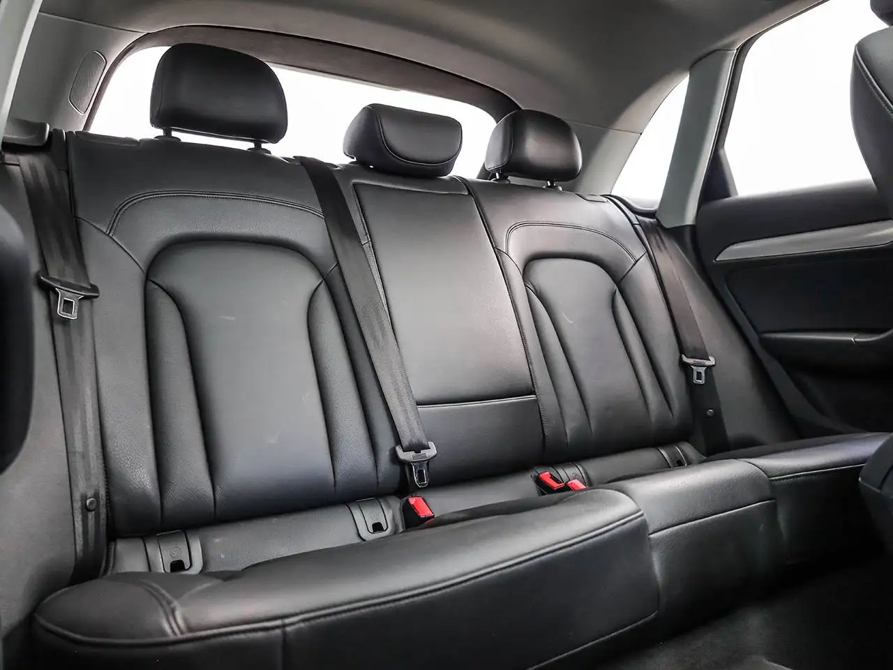 Audi Q3 снимка Audi Q3