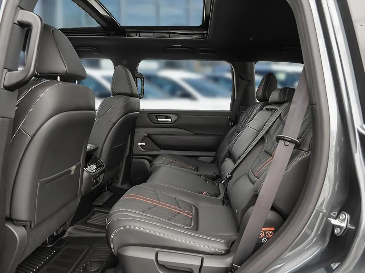 Nissan Armada снимка Nissan Armada
