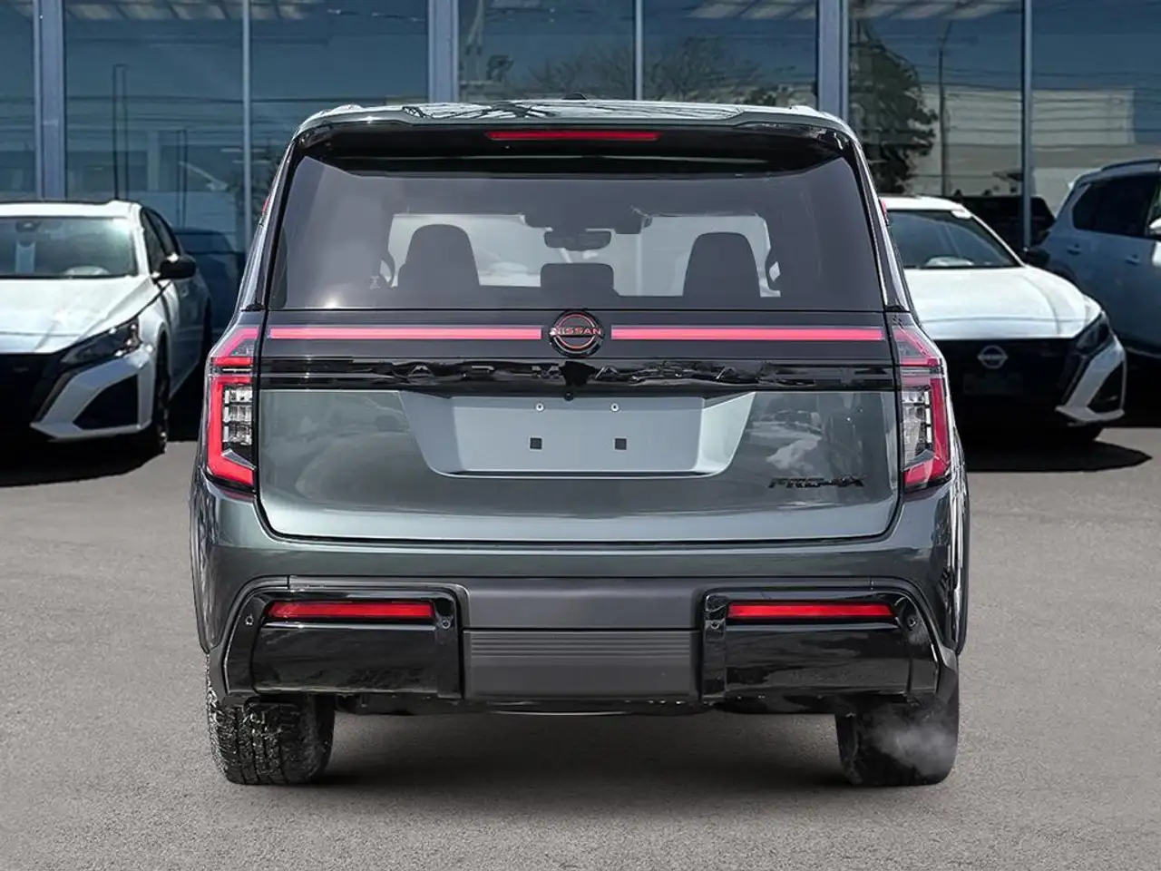 Nissan Armada снимка Nissan Armada