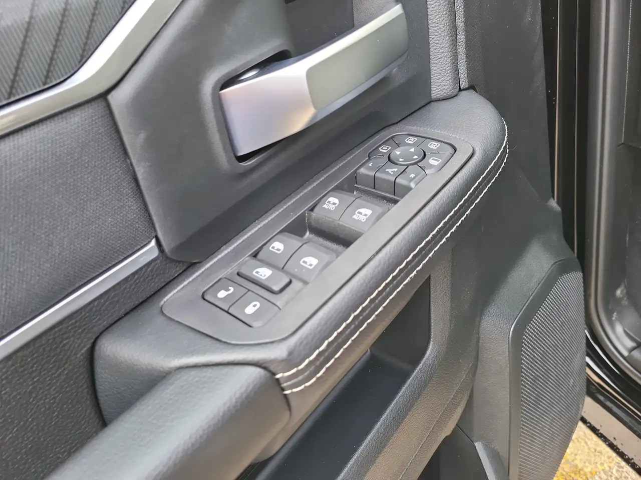 RAM 3500 снимка RAM 3500