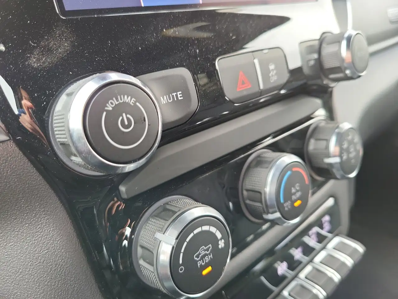RAM 3500 снимка RAM 3500