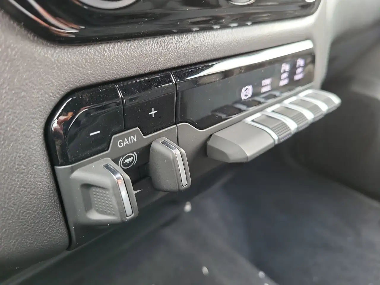 RAM 3500 снимка RAM 3500