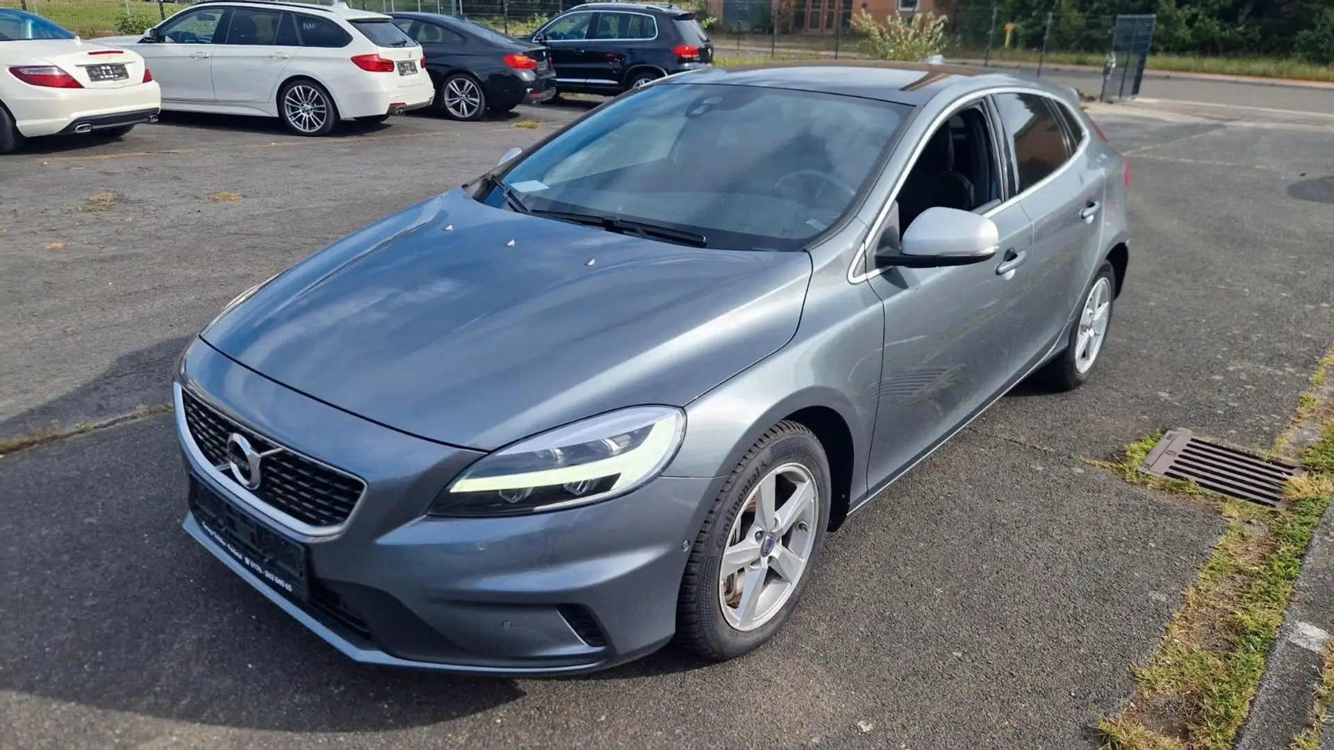 Volvo V40 R-Design Pano LED Kamera Navi Digital Grau - 1