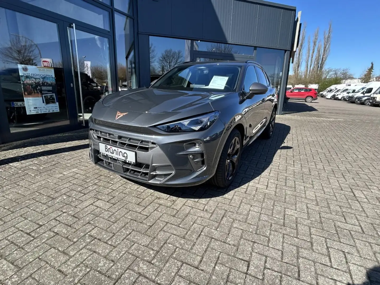 CUPRA Terramar 1.5 eTSI AHK Sennheiser Soundsystem Grau - 2