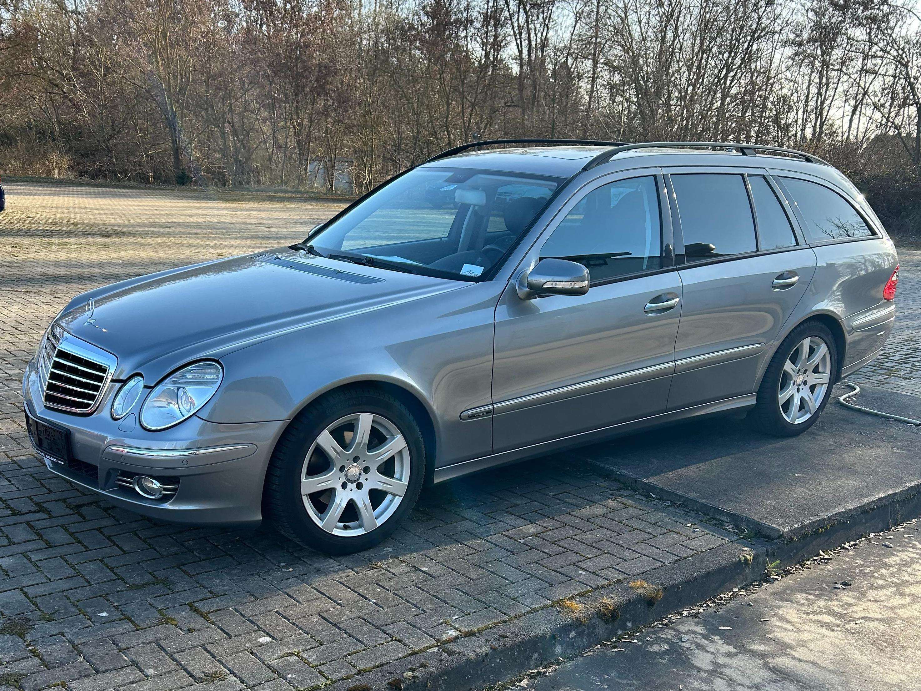 Second hand Mercedes Benz E-Class 220