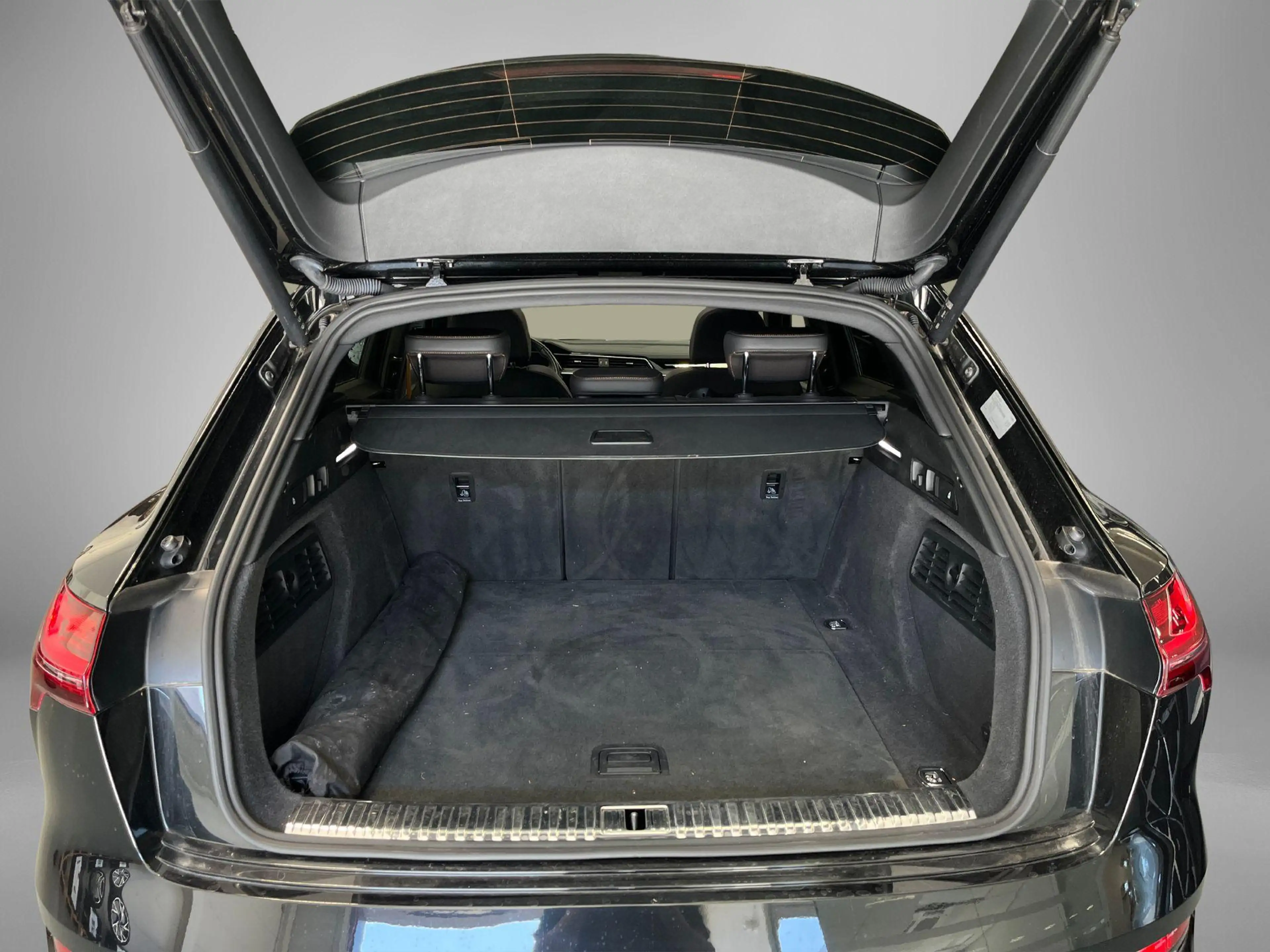 Audi e-tron 55 408pk Quattro S Edition 95 kWh · Panoramadak · — photo 6