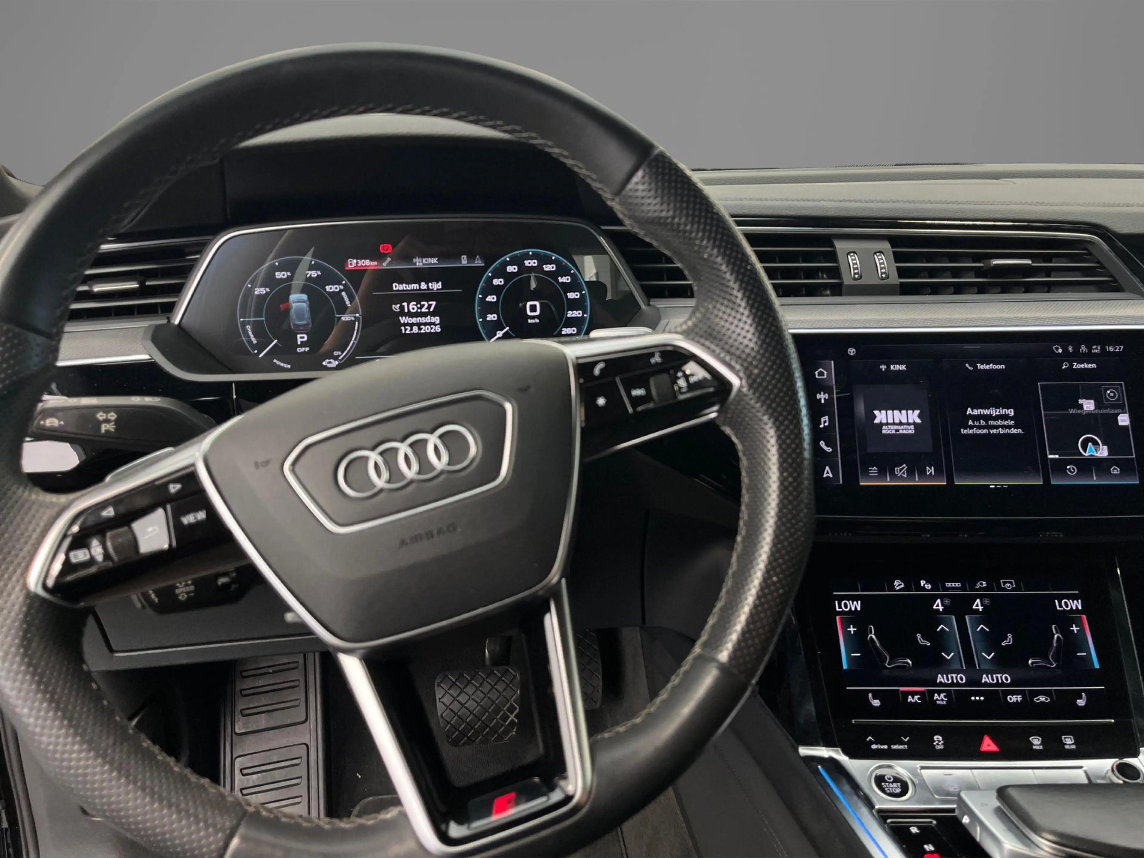 Audi e-tron 55 408pk Quattro S Edition 95 kWh · Panoramadak · — photo 12