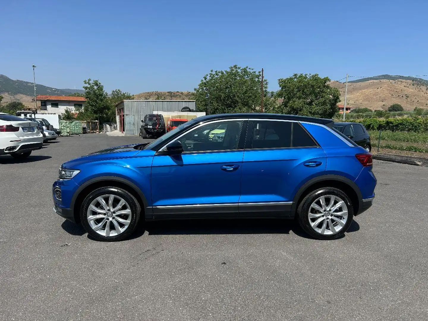 Volkswagen T-Roc 1.6 TDI SCR Advanced BlueMot.Tech. Blau - 1