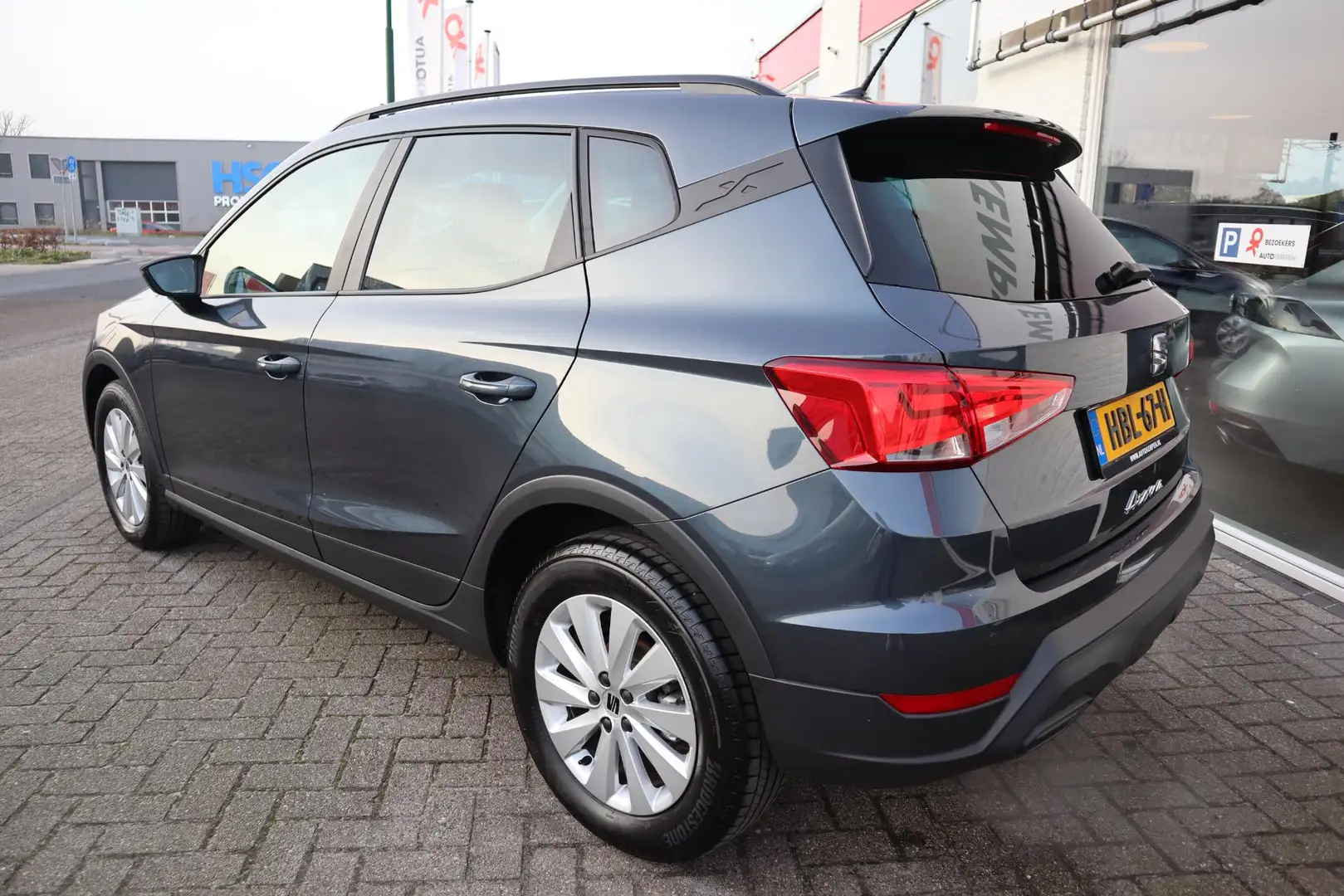 SEAT Arona 1.0 EcoTSI STYLE DIGITAL DASH|APPLE CARPLAY|NIEUWS Grijs - 2