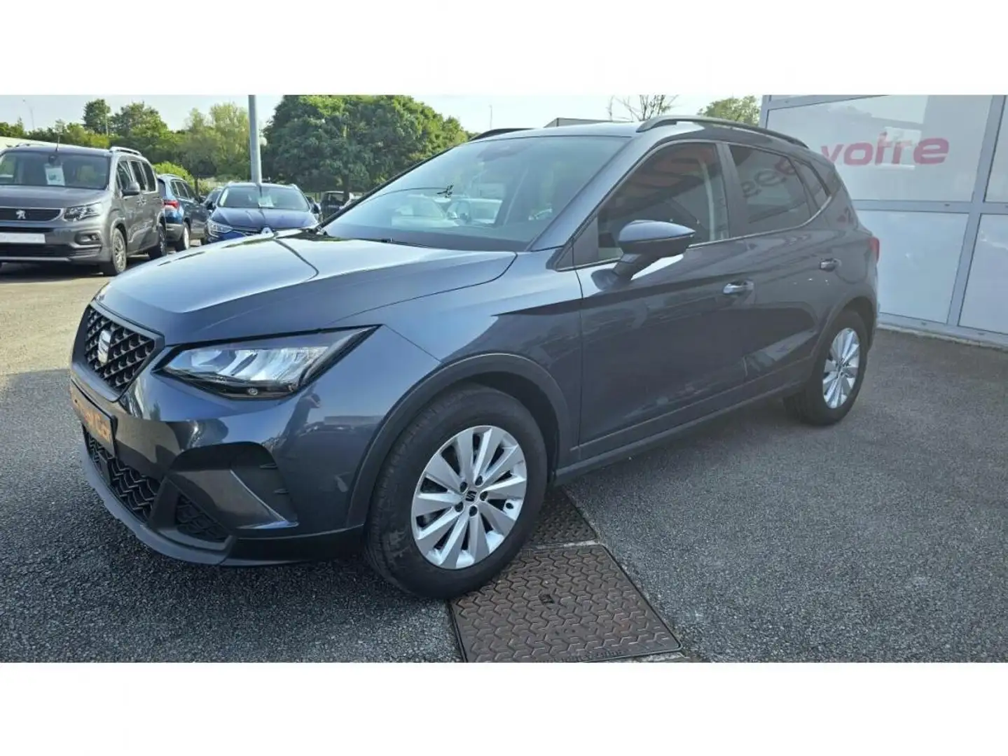 SEAT Arona STYLE 1.0 TSI 95cv + Pack Spring + Aide au stationnement arrière Gris - 2