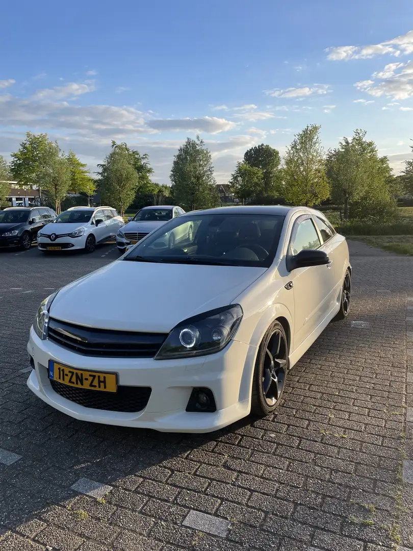 Opel Astra 1.8 Temptation Wit - 1