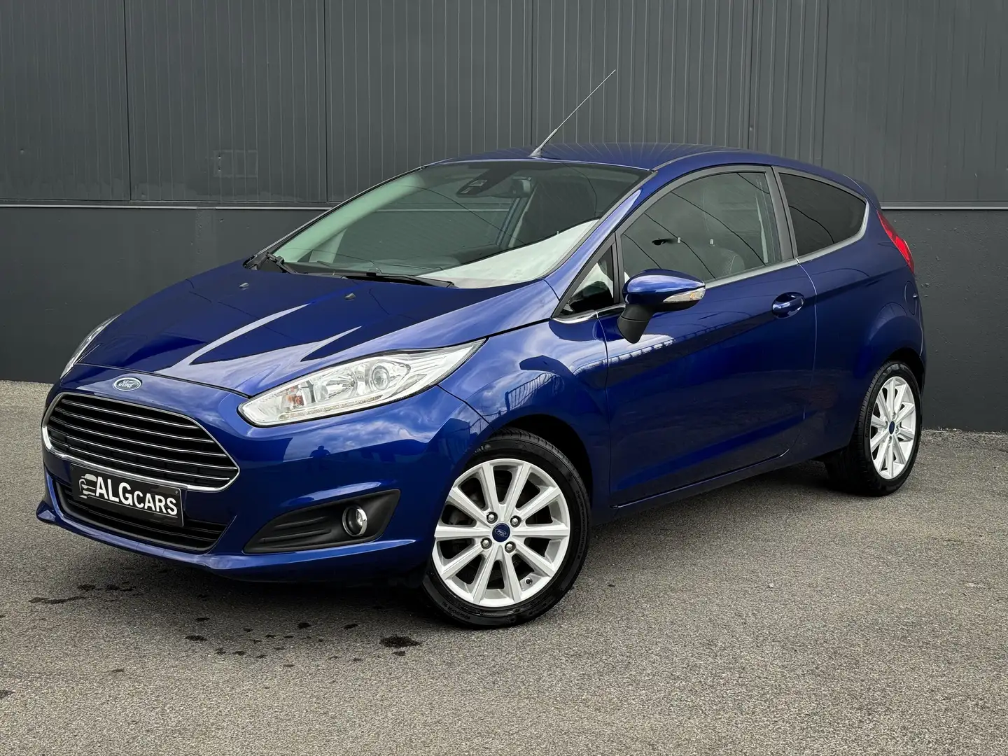 Ford Fiesta Fiesta 1.0 EcoBoost SYNC Edition Bleu - 1