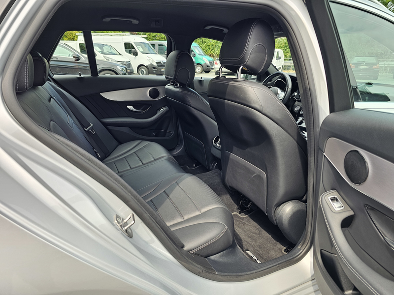 Mercedes-Benz C 200 d T AMG Line LED LEDER NAVI AHK AUS 2.HAND — photo 9