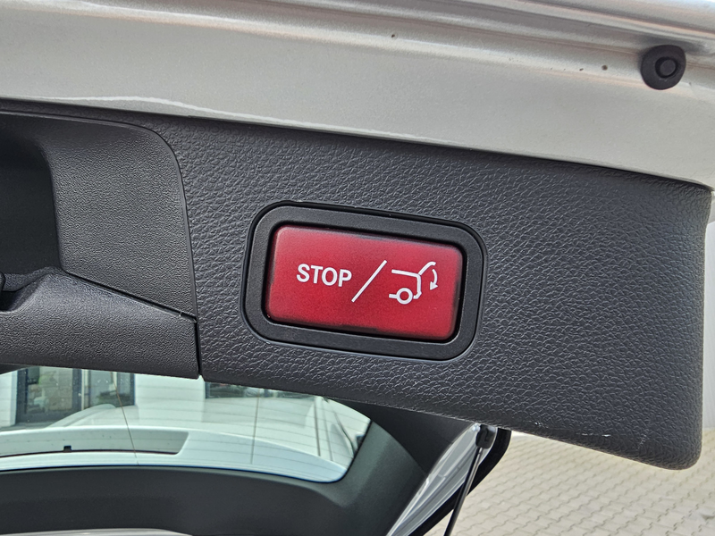 Mercedes-Benz C 200 d T AMG Line LED LEDER NAVI AHK AUS 2.HAND — photo 11