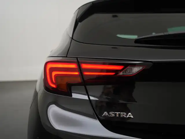 Opel Astra view 20