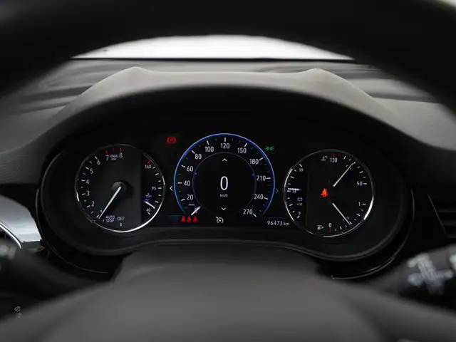 Opel Astra view 8