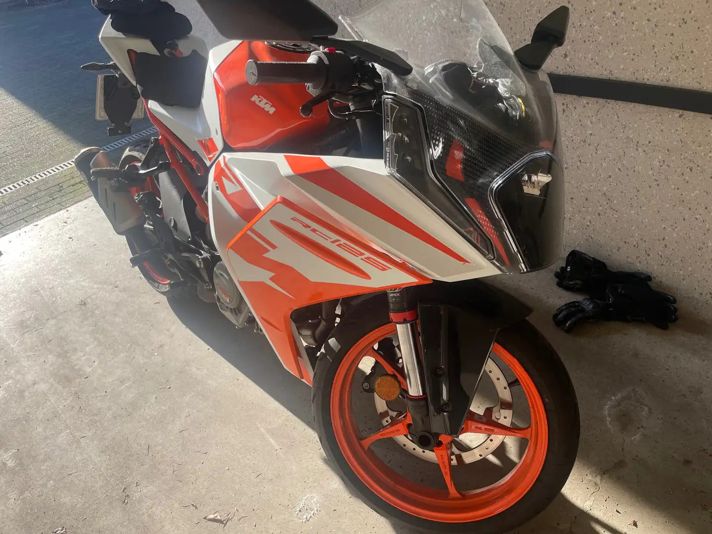 KTM RC 125 Orange - 1