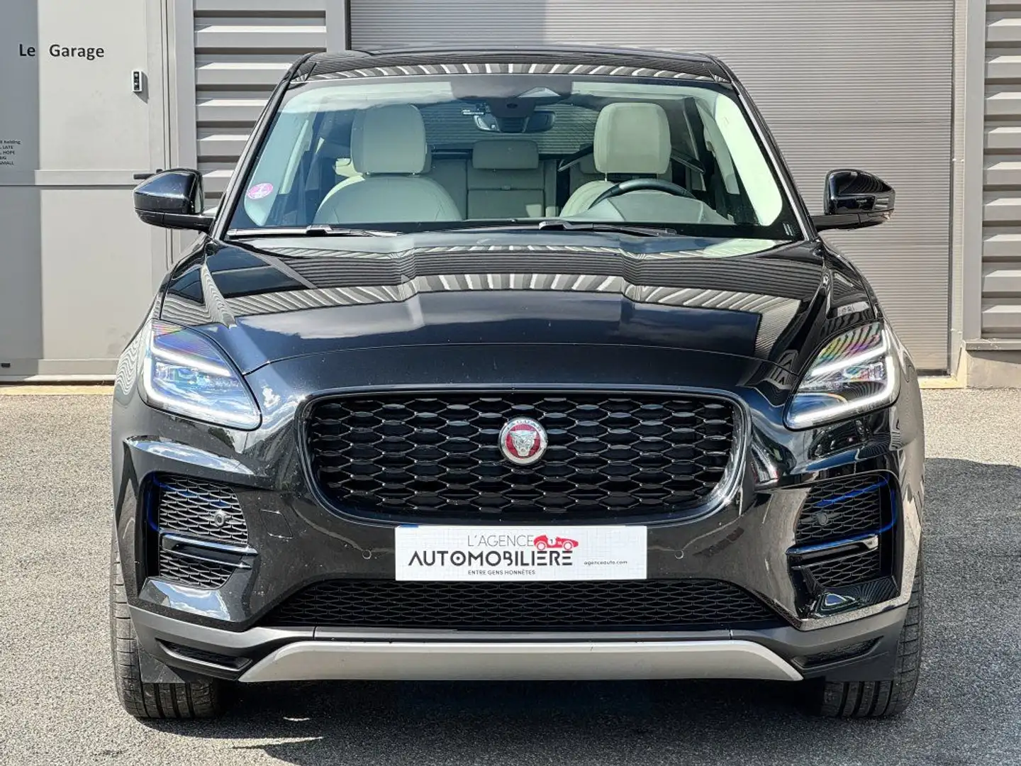 Jaguar E-Pace (2) P200 FLEXFUEL MHEV AWD SE BVA Negro - 2