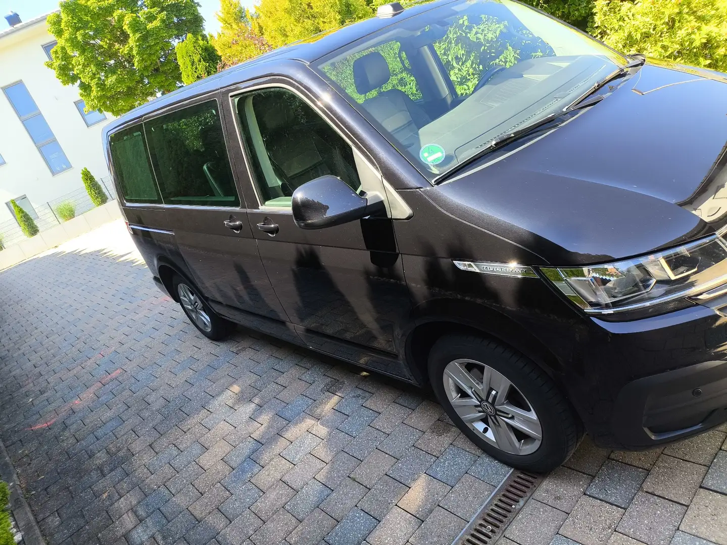 Volkswagen T6.1 Multivan "Leder", "Standheizung". "elek. Schiebetüre" uvm. Negro - 2