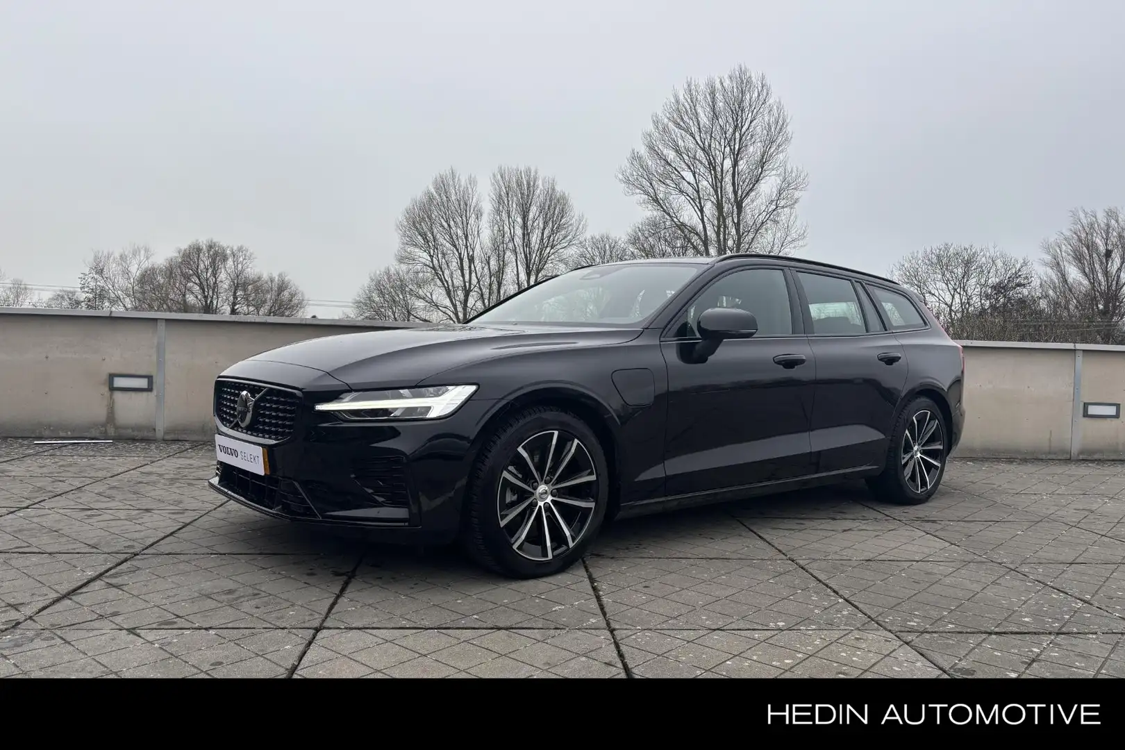 Volvo V60 2.0 T6 Plug-in hybrid AWD Plus Dark | Panoramadak Noir - 1