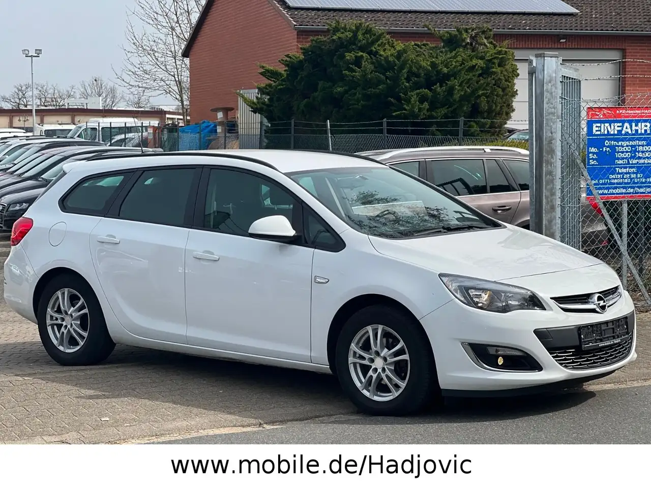 Opel Astra Kombi in Weiß gebraucht in Adendorf für € 4.980