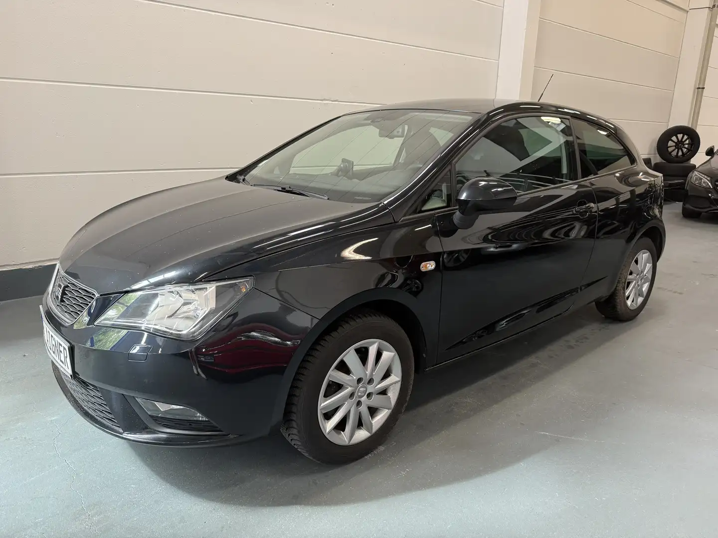 SEAT Ibiza 1.6 TDI Style Salsa Sitzheiz.*PDC*Navi*Tempomat Schwarz - 1