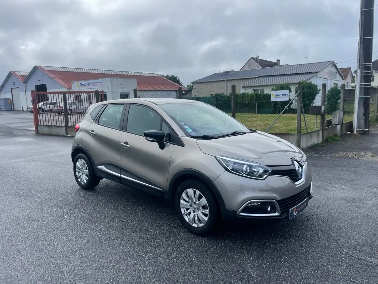 Renault Captur tce 90 cv ct ok garantie 12 mois 1ere main Gris - 2